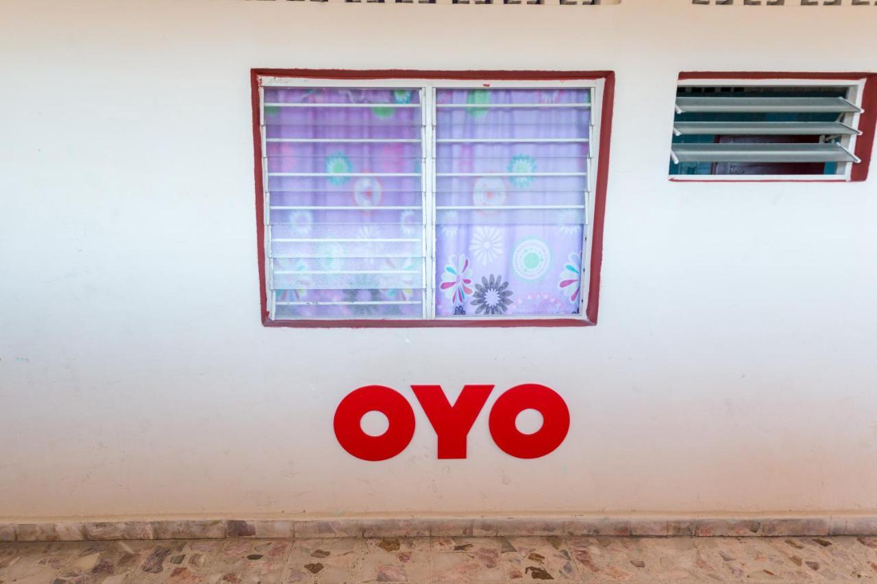 Oyo Hotel Rubi Zihuatanejo Exterior foto
