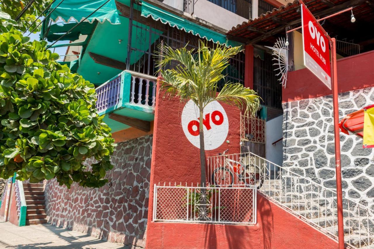 Oyo Hotel Rubi Zihuatanejo Exterior foto