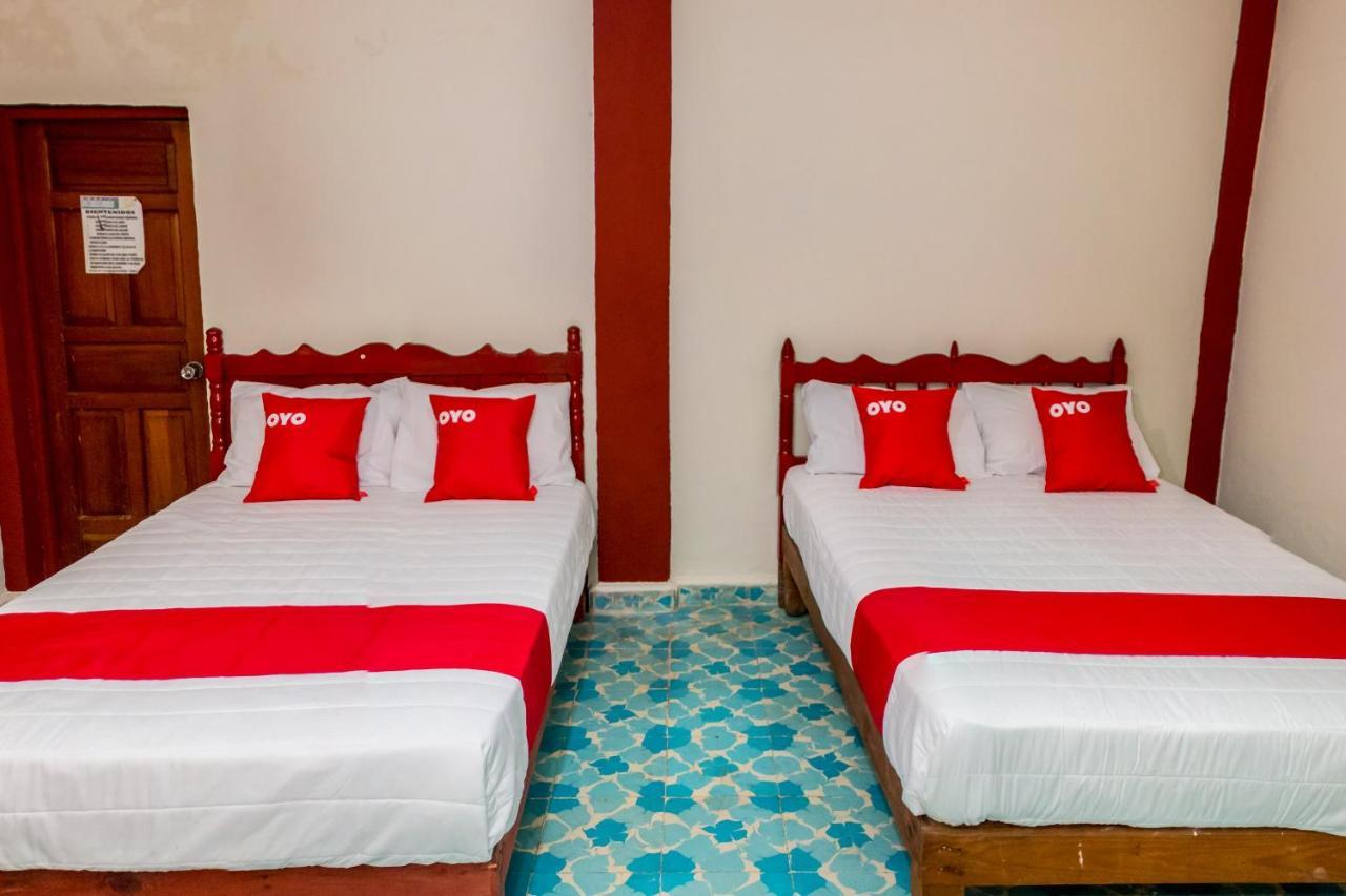 Oyo Hotel Rubi Zihuatanejo Exterior foto